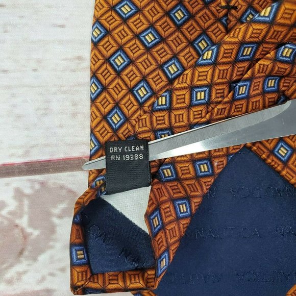 Nautica Brown Blue Geometric Diamonds Pattern 100% Silk Tie M7922 - Picture 6 of 12